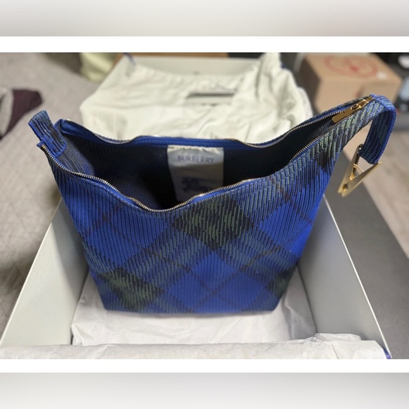 Burberry Medium Duffle Bag Handbag Knit knight color authentic luxe blue gold - Picture 7 of 16